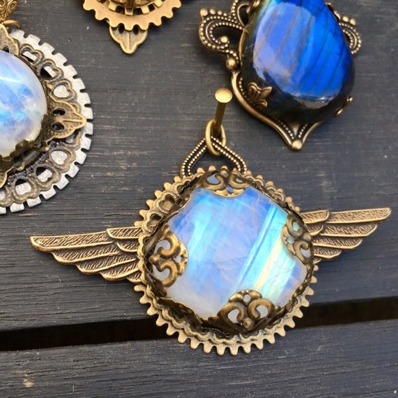 rainbow moonstone 